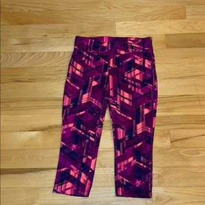Capri geometric pattern leggings